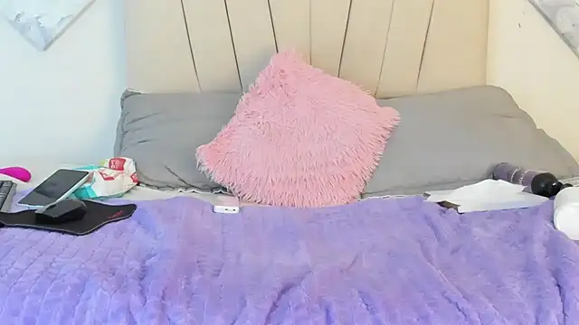  Miaa khalifa  online show from March 11, 12:33 pm