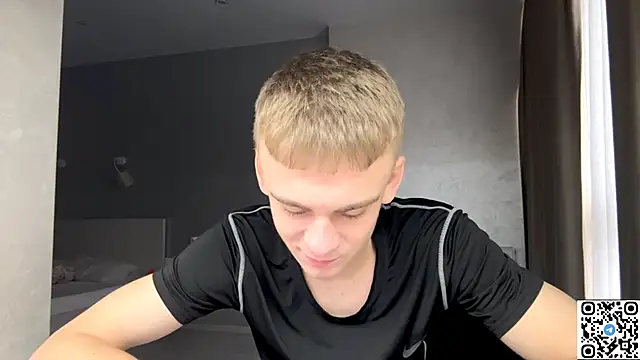 Snapshot of echowraith chatting on November 8, 8:03 am echowraith online show from November 8, 8:03 am