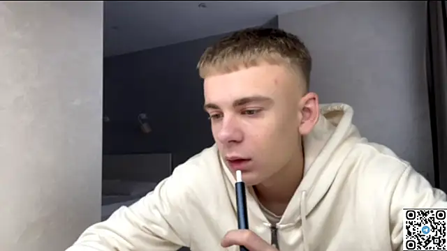 Snapshot of echowraith chatting on November 12, 7:31 am echowraith online show from November 12, 7:31 am