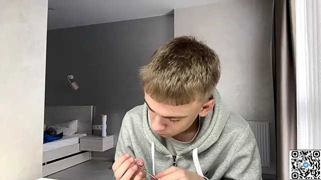 Snapshot of echowraith chatting on November 26, 8:37 am echowraith online show from November 26, 8:37 am