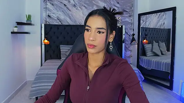kitty collins  online show from May 28, 11:51 am