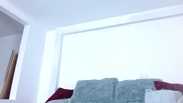 caroline spanky online show from March 3, 4:07 am