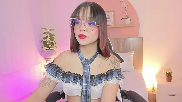 Clara Luu online show from May 14, 2:51 am