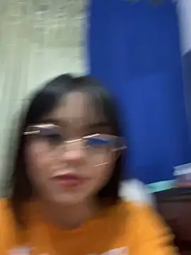 Clara Luu online show from June 17, 2:25 am