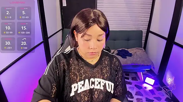 Snapshot of ThaliaBrooks_ chatting on October 10, 4:22 am ThaliaBrooks online show from October 10, 4:22 am