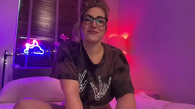 Snapshot of MistresssX chatting on October 11, 7:23 pm MistresssX online show from October 11, 7:23 pm