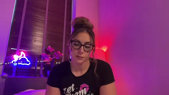 Snapshot of MistresssX chatting on October 15, 8:09 pm MistresssX online show from October 15, 8:09 pm