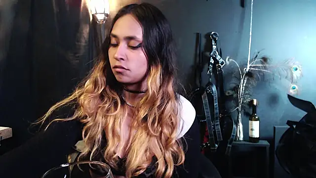 SabaTheCourtesan online show from October 3, 5:26 am