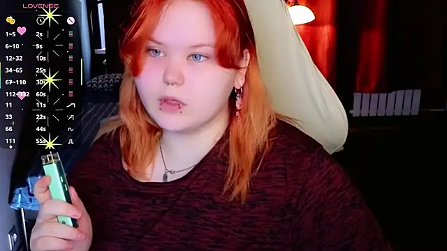 Snapshot of fillisfox_ chatting on April 16, 6:14 am fillisfox online show from April 16, 6:14 am