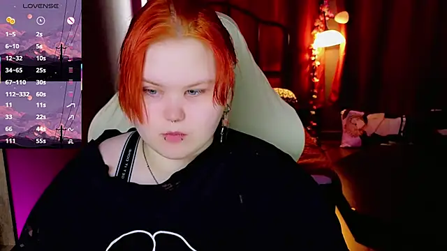 Snapshot of fillisfox_ chatting on April 22, 11:01 am fillisfox online show from April 22, 11:01 am