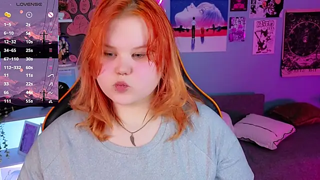Snapshot of fillisfox_ chatting on May 1, 11:04 am fillisfox online show from May 1, 11:04 am