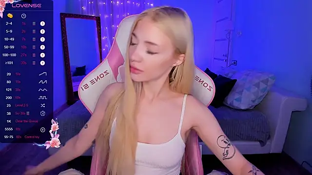 AnyaTaylor  online show from October 18, 2:03 am