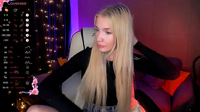 AnyaTaylor  online show from November 24, 8:25 am