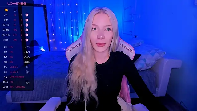 AnyaTaylor  online show from January 18, 2:15 am