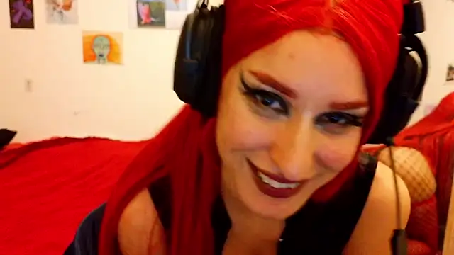 Snapshot of kendrafarq chatting on May 28, 5:16 am kendrafarq online show from May 28, 5:16 am