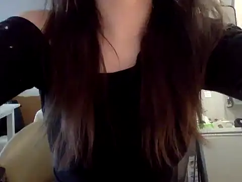 Snapshot of Mia_8 chatting on March 17, 2:27 am Mia 8 online show from March 17, 2:27 am