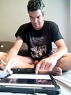 twitshe online show from January 10, 4:47 am