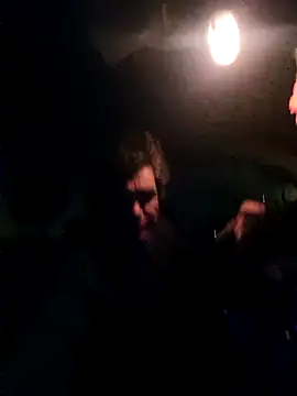 Snapshot of twitshe chatting on February 25, 6:50 pm twitshe online show from February 25, 6:50 pm