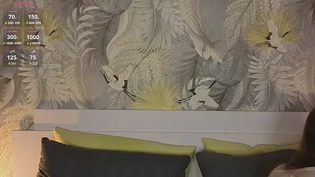 JulietteRain online show from October 20, 6:30 pm