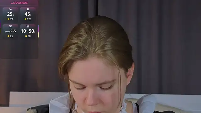 JulietteRain online show from November 30, 5:39 pm