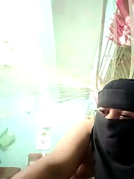 Snapshot of jenyfer709 chatting on February 14, 9:33 pm jenyfer709 online show from February 14, 9:33 pm