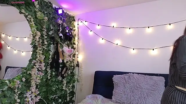 MiaVelvetDoll online show from January 17, 2:33 pm