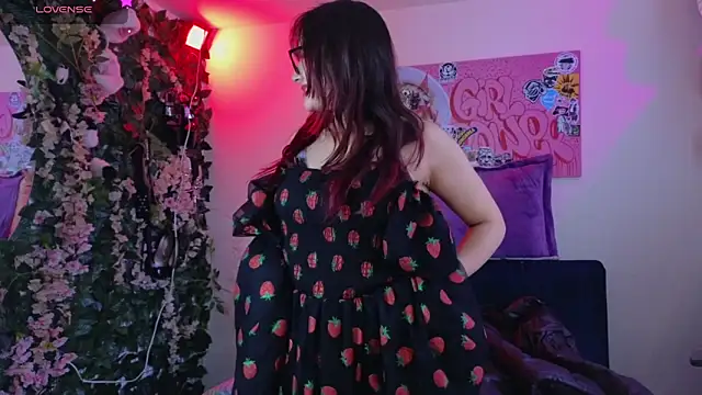Snapshot of MiaVelvetDoll chatting on February 26, 2:38 pm MiaVelvetDoll online show from February 26, 2:38 pm