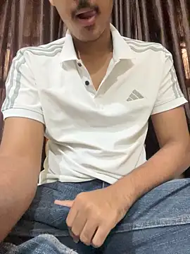 Snapshot of hamstar09 chatting on November 8, 9:09 am hamstar09 online show from November 8, 9:09 am