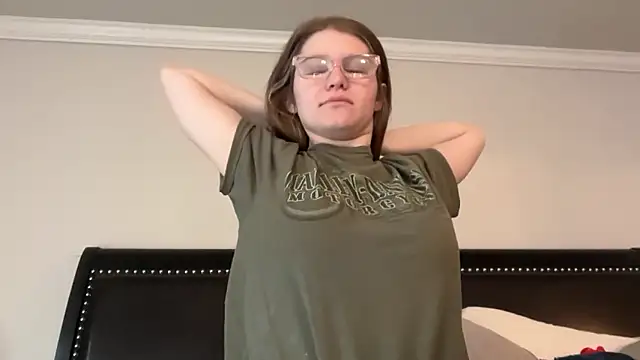 Snapshot of Riley_ray69 chatting on January 9, 5:04 pm Riley ray69 online show from January 9, 5:04 pm