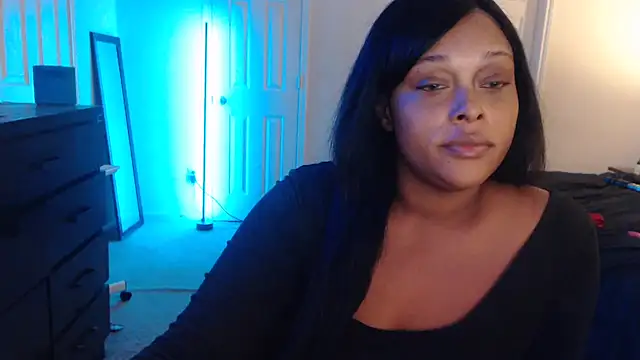 Snapshot of CelinaVaughn chatting on October 31, 3:51 am CelinaVaughn online show from October 31, 3:51 am