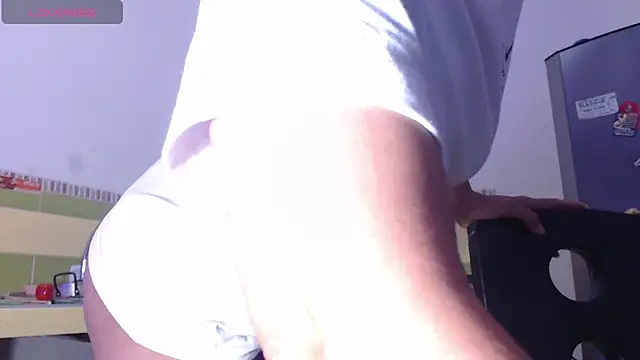 DonnaDidiamantti online show from December 5, 7:43 pm