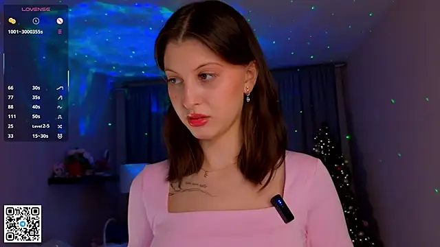 LorinaMaffitt online show from December 19, 6:04 pm