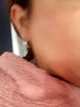 MomSex  online show from September 14, 10:58 am