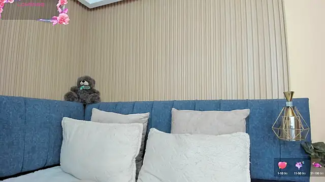 angel ponce online show from September 21, 1:24 pm