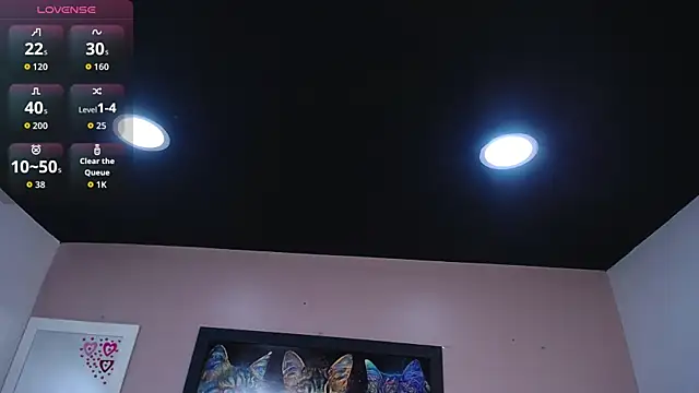 tiiny emilly online show from November 11, 8:20 pm