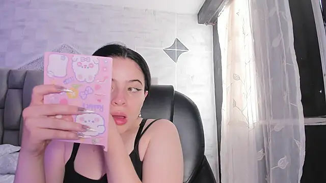 ChannelWhite  online show from September 26, 9:30 pm