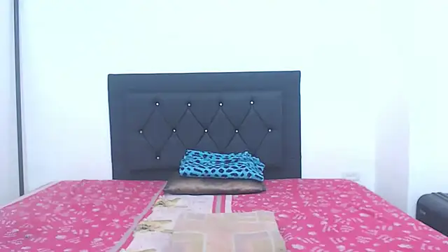 Snapshot of natashat_lorent chatting on October 14, 8:09 pm natashat lorent online show from October 14, 8:09 pm