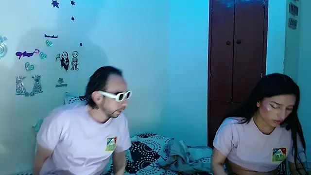 Snapshot of EvaHarryy chatting on April 26, 2:42 am EvaHarryy online show from April 26, 2:42 am