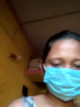 Snapshot of pujaroy363534 chatting on October 13, 10:48 am pujaroy363534 online show from October 13, 10:48 am