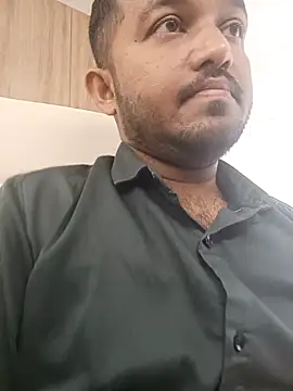 VJ17 online show from October 3, 6:10 am