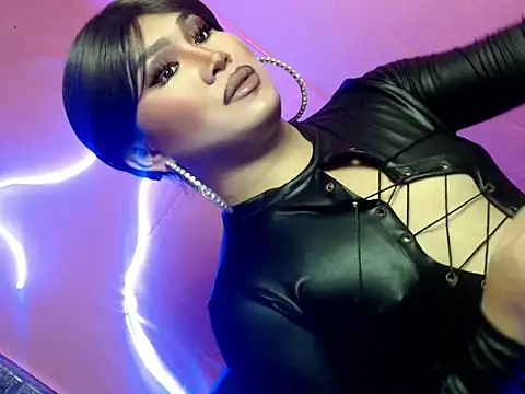 pretty lassy online show from November 17, 2:23 pm