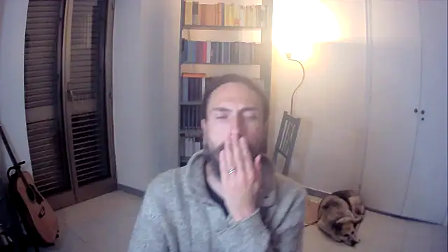 Snapshot of Mrkurt86 chatting on October 21, 8:09 pm Mrkurt86 online show from October 21, 8:09 pm
