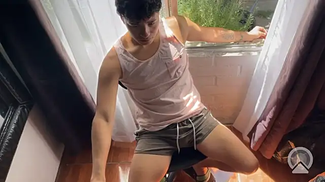 Snapshot of feeelipe2007 chatting on February 17, 6:03 pm feeelipe2007 online show from February 17, 6:03 pm