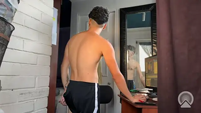 Snapshot of feeelipe2007 chatting on February 24, 10:41 pm feeelipe2007 online show from February 24, 10:41 pm