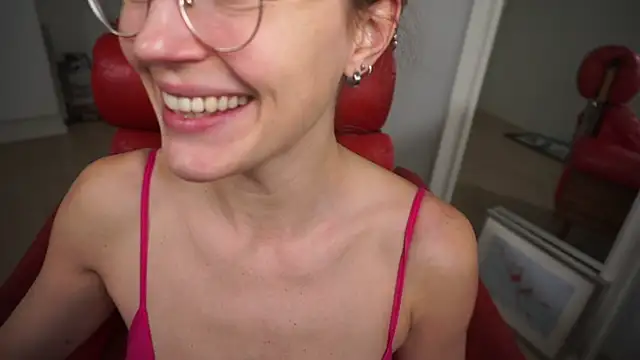 Scorpion Peach online show from November 6, 11:22 am