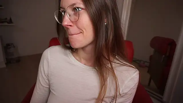 Scorpion Peach online show from November 8, 11:21 am