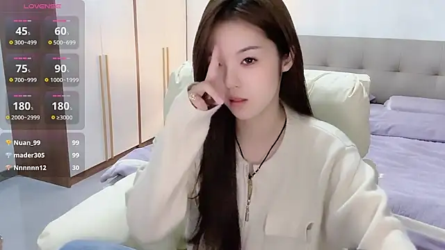 T-LL77- online show from October 5, 3:54 pm