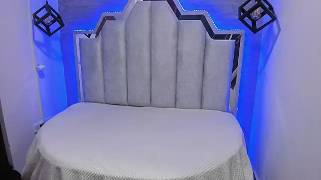  Emily rosee  online show from September 11, 11:21 am