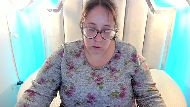  Emily rosee  online show from September 17, 11:23 am