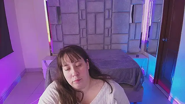  Emily rosee  online show from January 13, 11:48 am